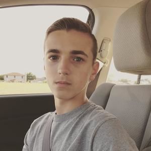 Meet your Posher, Vito